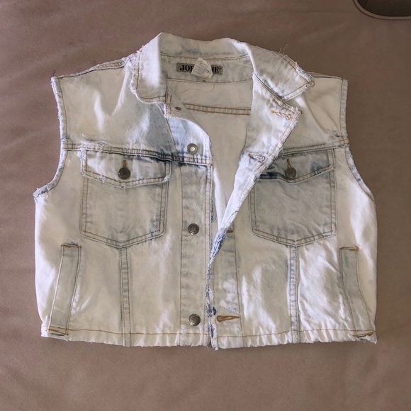 Vintage Jackets & Blazers - Cropped distressed vintage Jean vest